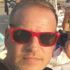 Meet your Posher, Bebo